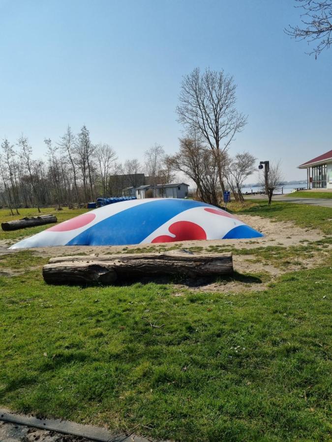 Vieren Aan Het Sneekermeer Offingawier